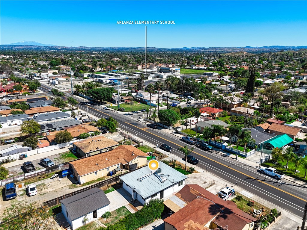 9431 Cypress Avenue Riverside, CA 92503 - Photo 39 of 40 an aerial view of a city