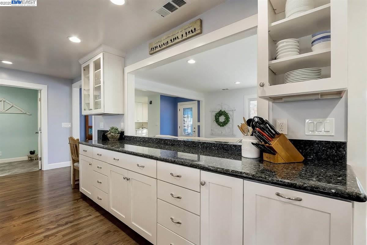 4757 Bel Roma Road Livermore, CA 94551 - Photo 4 of 40