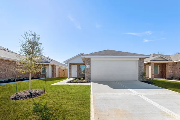 $1,900 | 17747 Pemswood Drive, Hockley, TX 77447