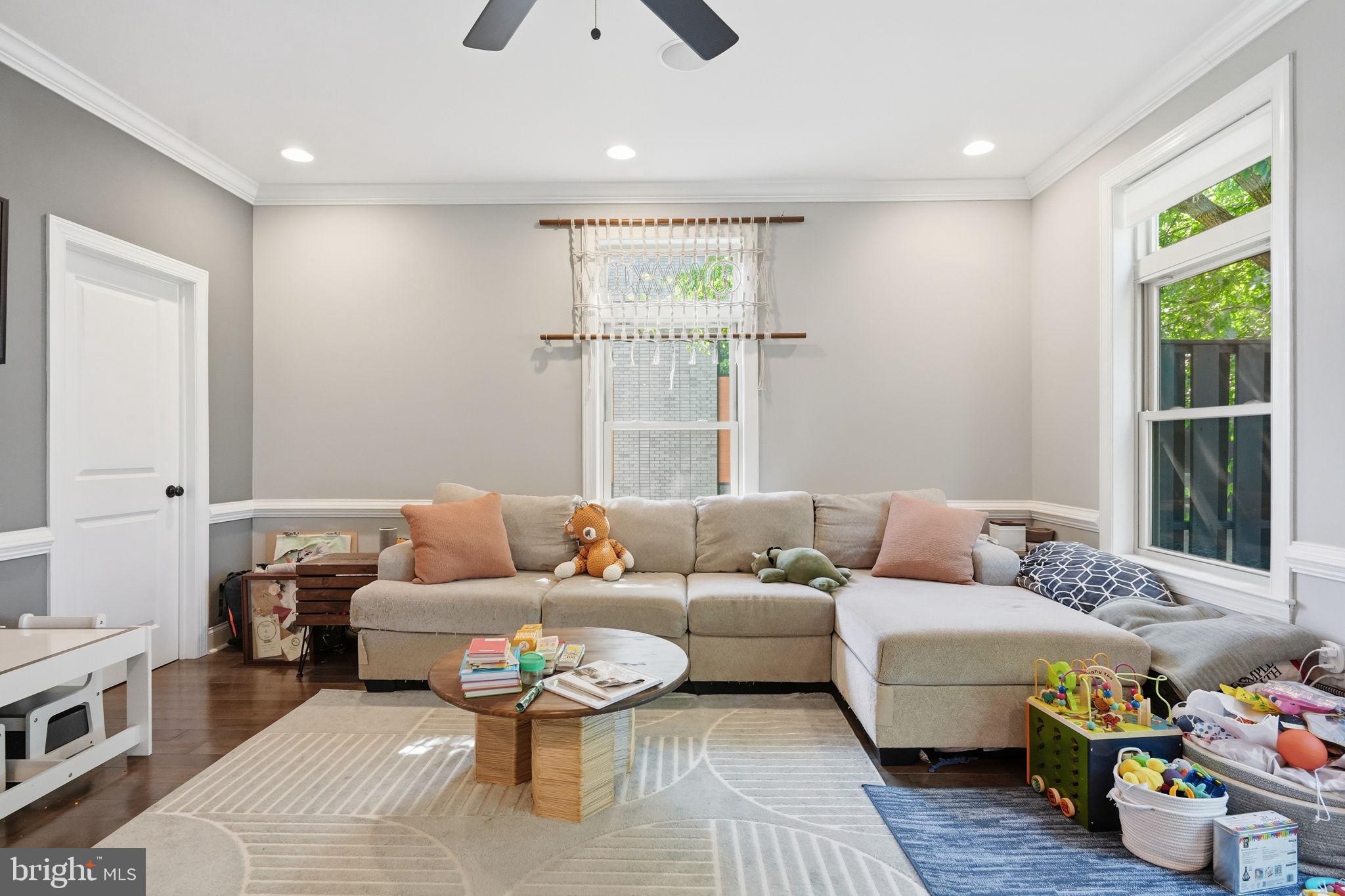 255 Ripka Street Philadelphia, PA 19127 - Photo 7 of 73 Gallery Image 7