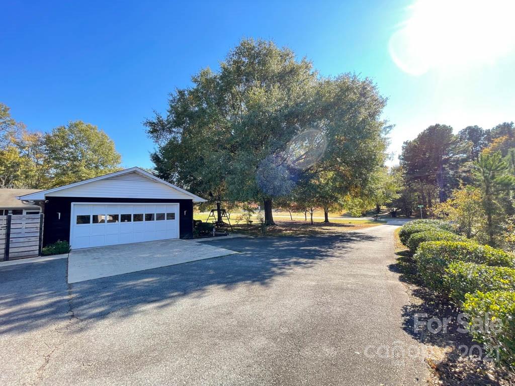 1315 Sunset Road Charlotte, NC 28216 - Photo 25 of 29 Gallery Image 25