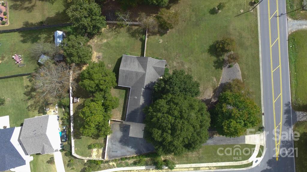 1315 Sunset Road Charlotte, NC 28216 - Photo 29 of 29 Gallery Image 29
