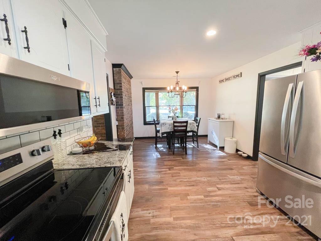 1315 Sunset Road Charlotte, NC 28216 - Photo 9 of 29 Gallery Image 9