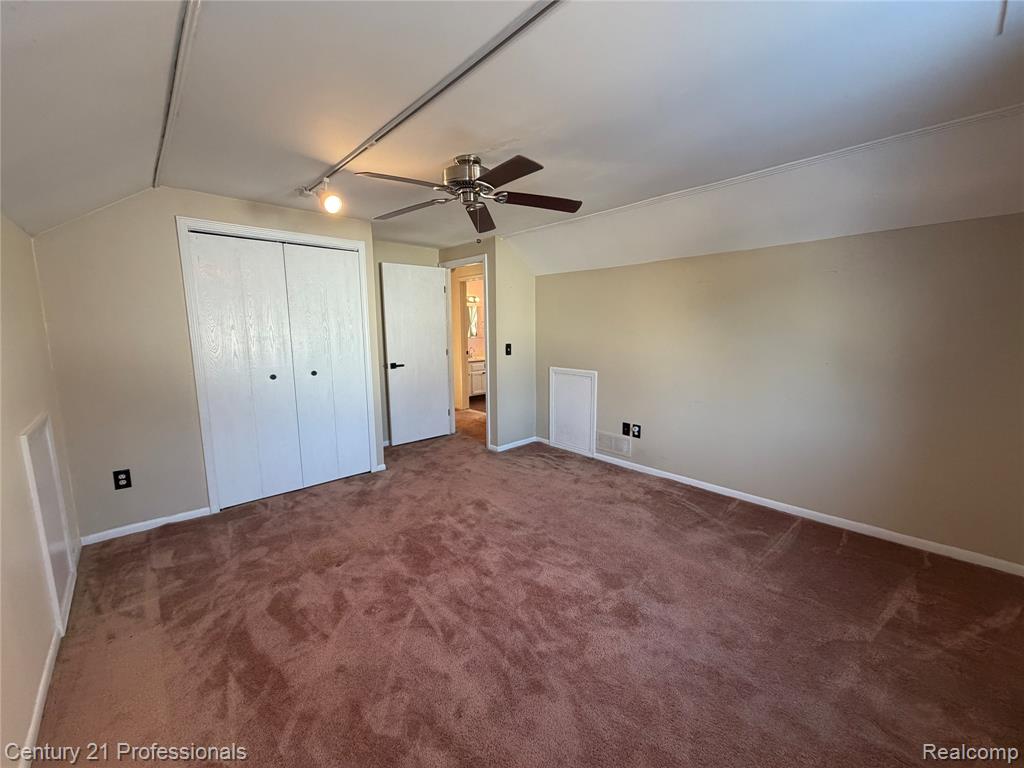 2132 Winchester Road Rochester, MI 48307 - Photo 17 of 27