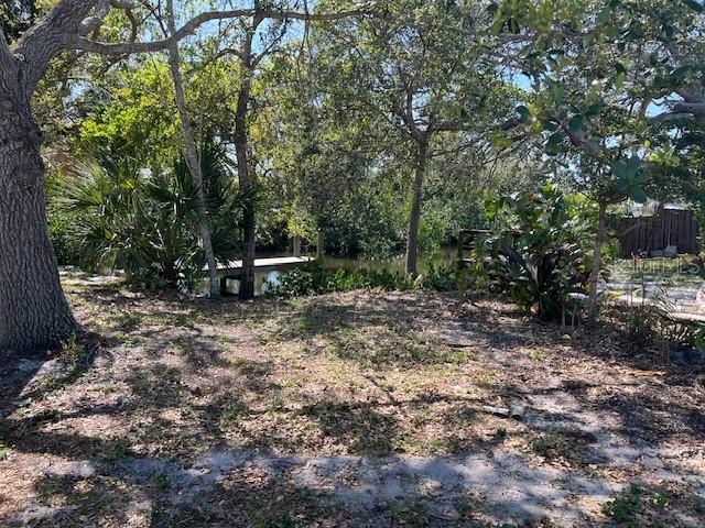 321 Ravenna Street North Nokomis, FL 34275 - Photo 10 of 18 a view of outdoor space and yard