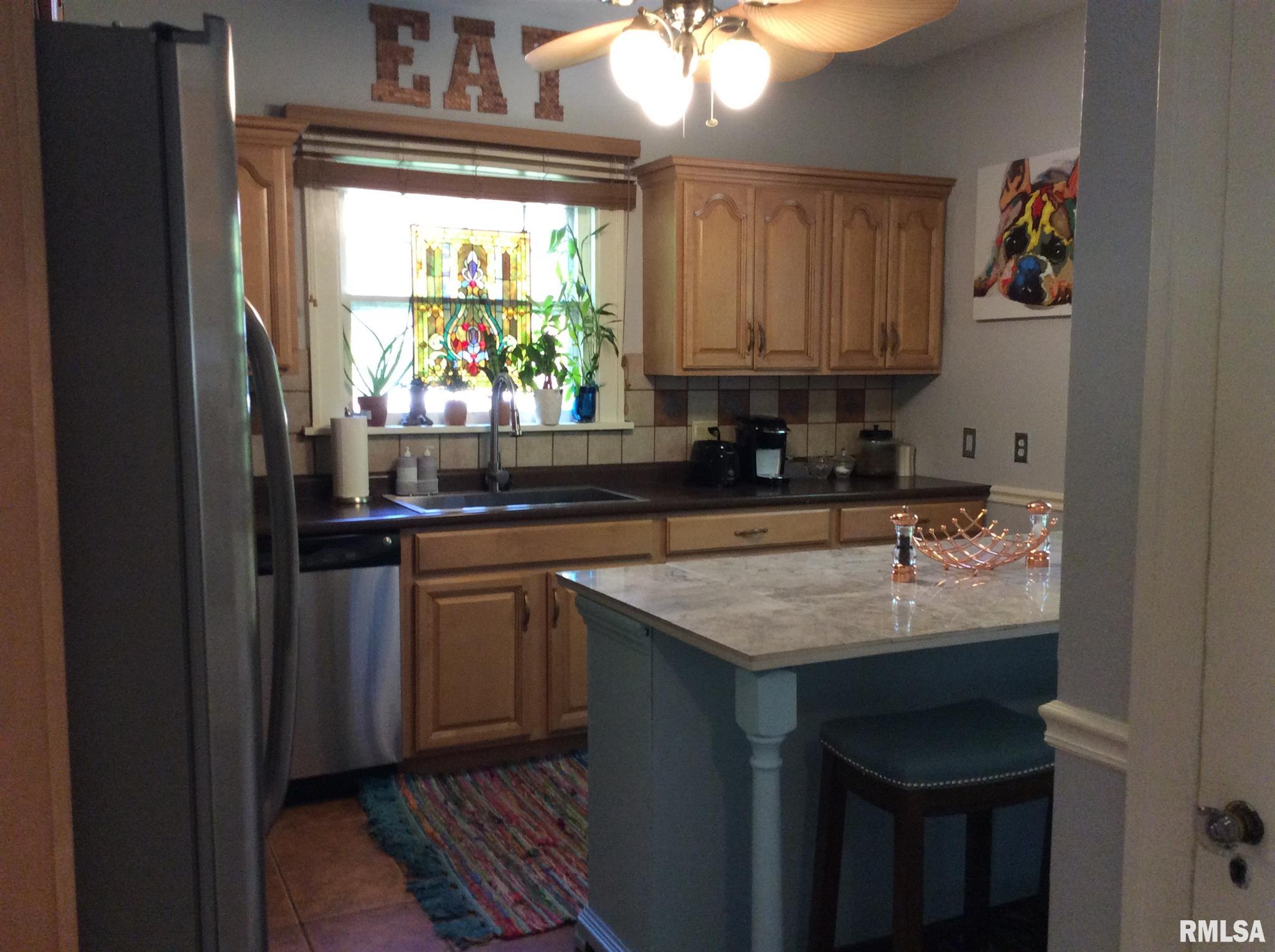 1824 East Richview Road Mount Vernon, IL 62864 - Photo 14 of 50 Gallery Image 14