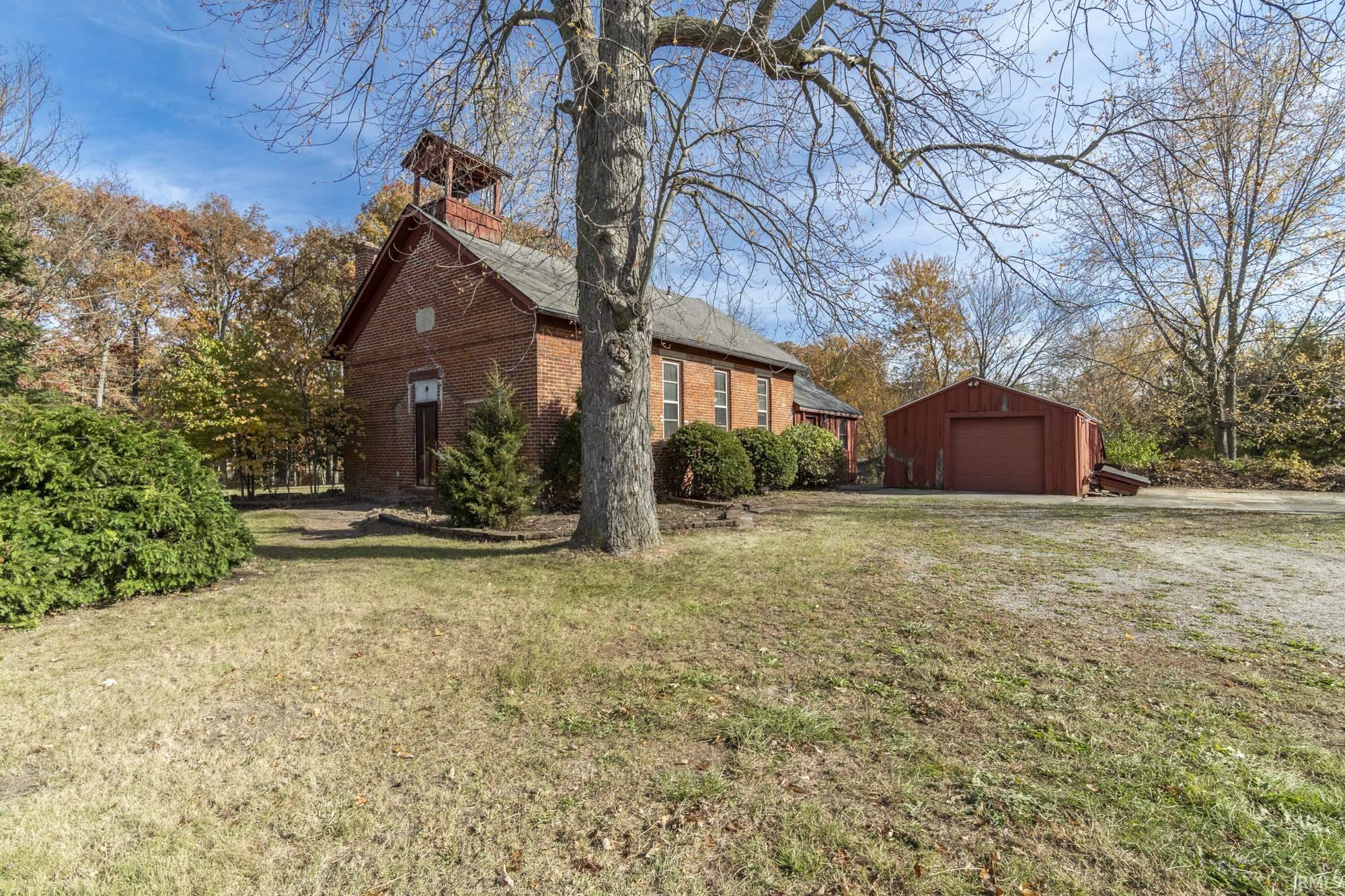 8126 Coldwater Road Fort Wayne, IN 46825 - Photo 1 of 36