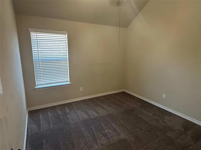 $2,500 | 1905 Sunflower Drive, Glenn Heights, TX 75154