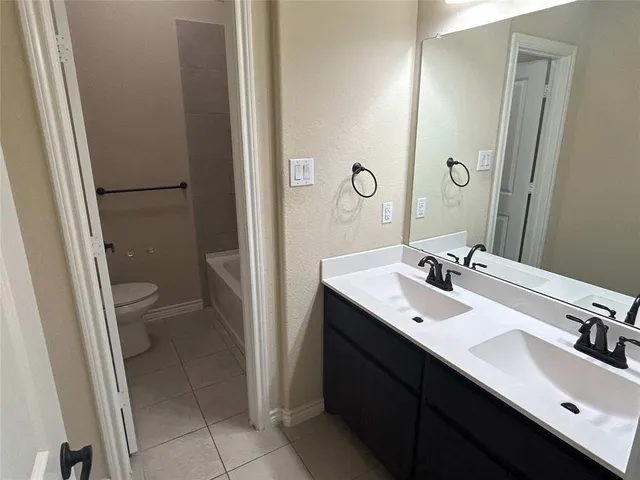 $2,500 | 1905 Sunflower Drive, Glenn Heights, TX 75154