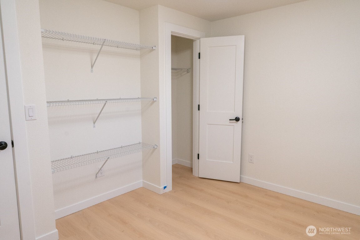 4015 Southwest Thistle Street, Unit A Seattle, WA 98136 - Photo 18 of 29