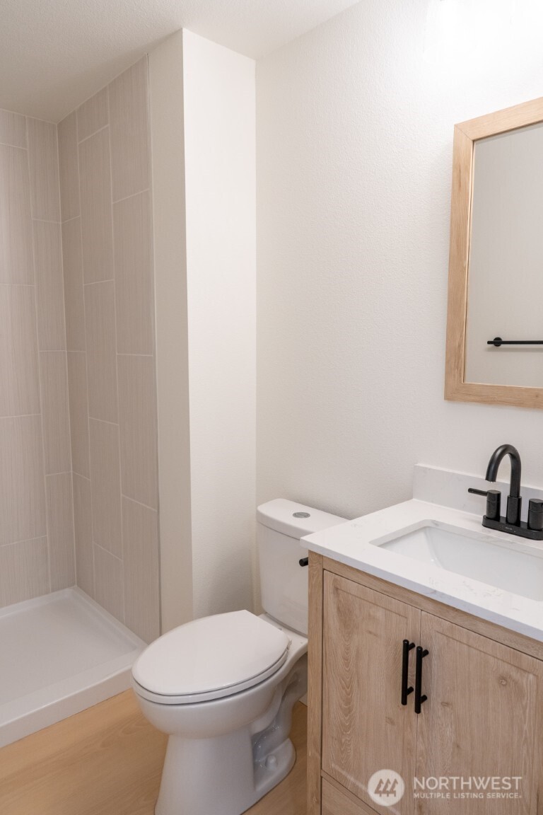 4015 Southwest Thistle Street, Unit A Seattle, WA 98136 - Photo 22 of 29