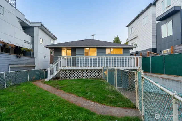 $3,400 | 4015 Southwest Thistle Street, Unit A, Seattle, WA 98136