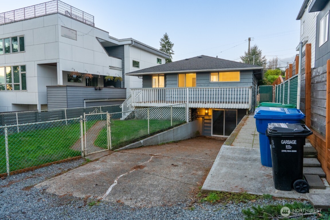 4015 Southwest Thistle Street, Unit A Seattle, WA 98136 - Photo 28 of 29