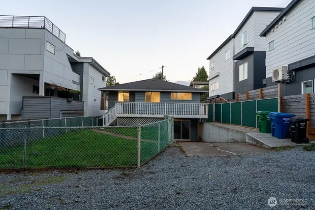 $3,750 | 4015 Southwest Thistle Street, Unit A, Seattle, WA 98136