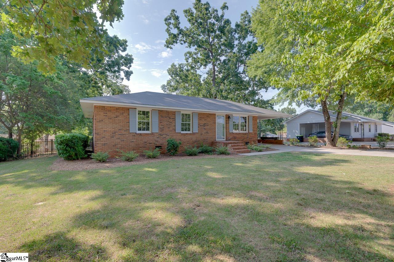 2404 Old Williamston Road Anderson, SC 29621 - Photo 2 of 29 Gallery Image 2