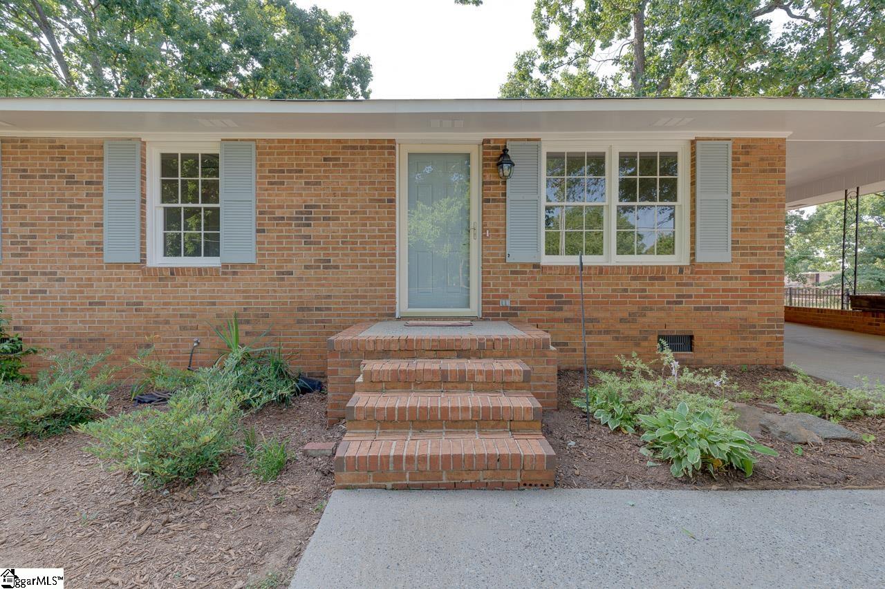 2404 Old Williamston Road Anderson, SC 29621 - Photo 4 of 29 Gallery Image 4