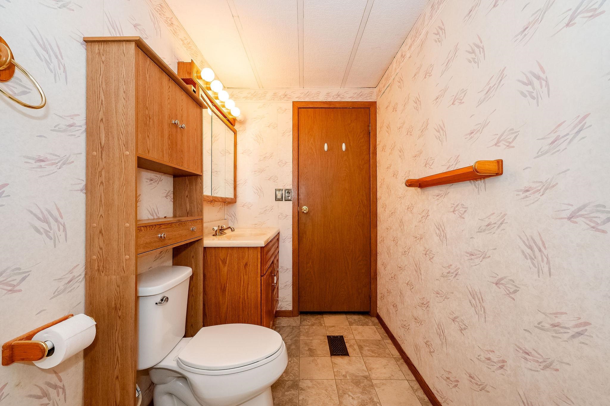 290 Calef Highway, Unit C30 Epping, NH 03042 - Photo 18 of 40