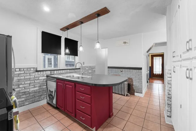 $163,900 | 2203 Watson Boulevard, Endicott, NY 13760