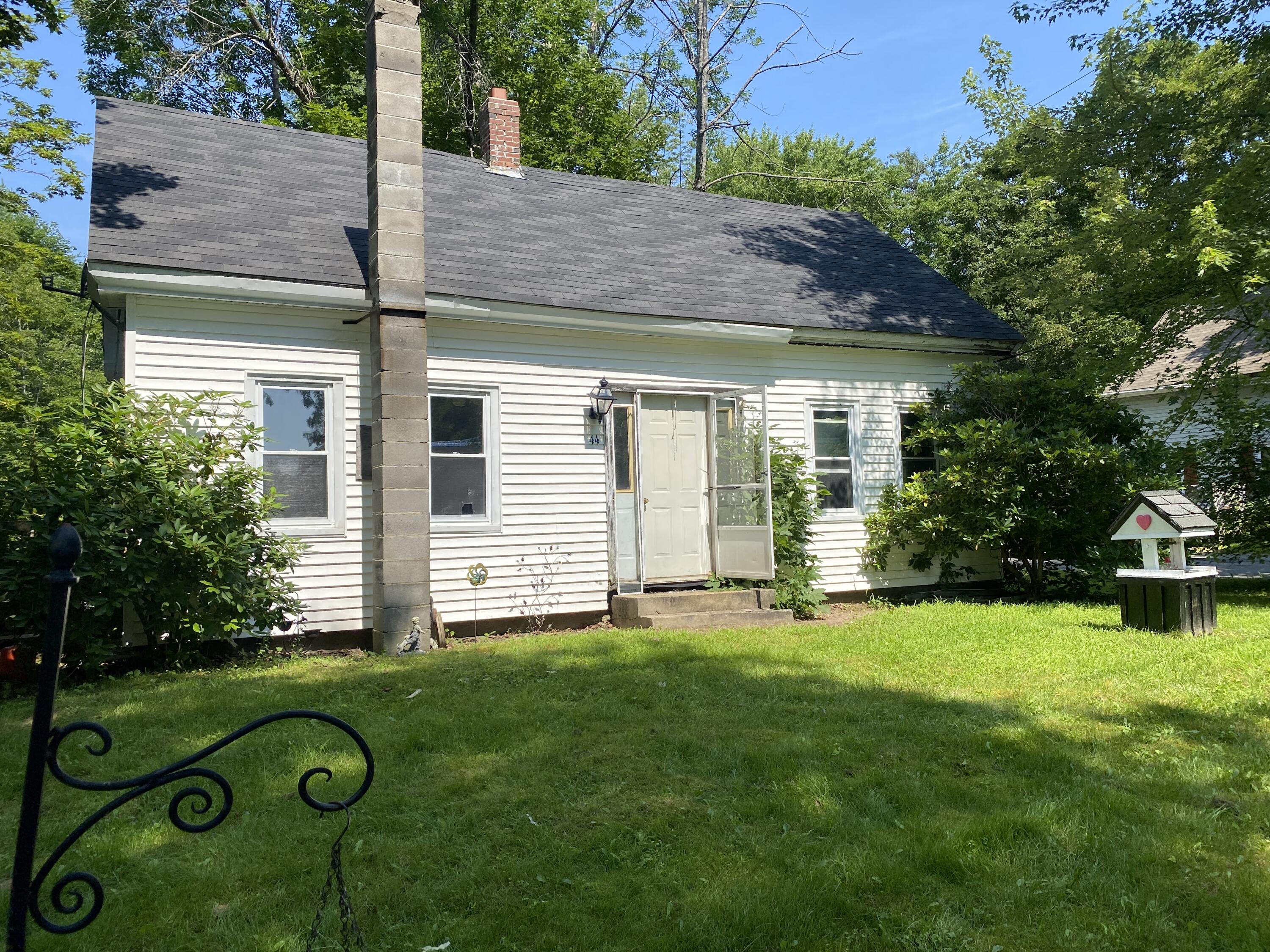 44 Towle Street Buxton, ME 04093 - Photo 1 of 26 C874F681-5F3C-4609-8421-631EAAB6E8E2