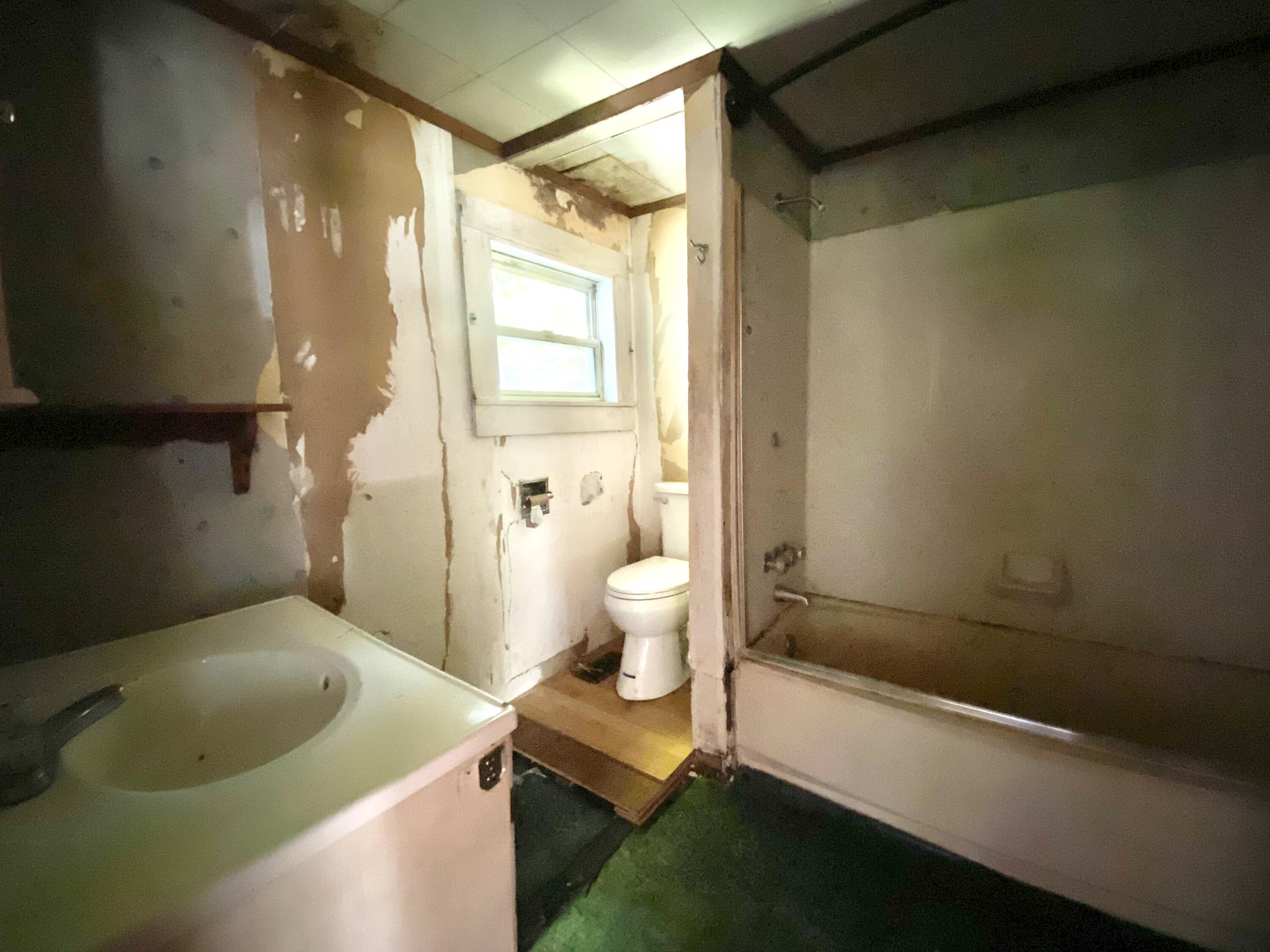 44 Towle Street Buxton, ME 04093 - Photo 12 of 26 8D73A735-C85F-4839-BEBD-423406A1F834