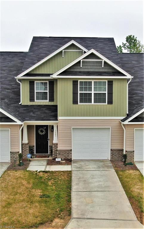 3885 Copperfield Court High Point, NC 27282 - Photo 2 of 30 Closer to the front nice driveway way