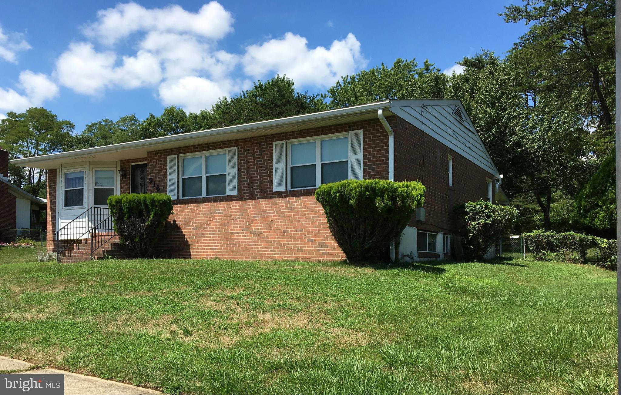 916 Painted Post Road Pikesville, MD 21208 - Photo 3 of 3 Exterior (Front)