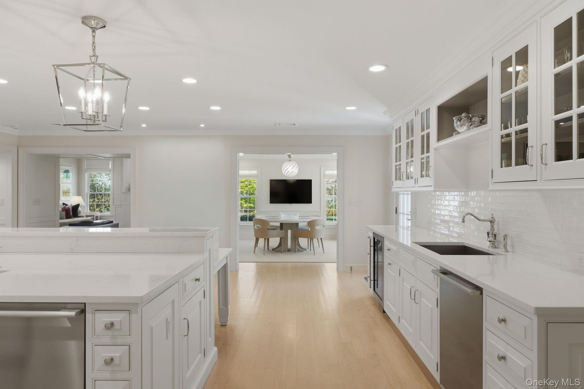 530 Chicken Valley Road Locust Valley, NY 11560 - Photo 13 of 45 Gallery Image 13