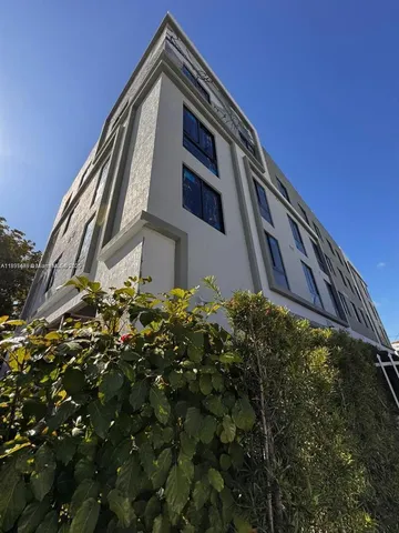 $1,850 | 3422 Northwest 5 Avenue, Unit 404, Miami, FL 33127