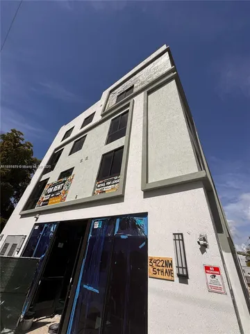 $1,850 | 3422 Northwest 5 Avenue, Unit 404, Miami, FL 33127