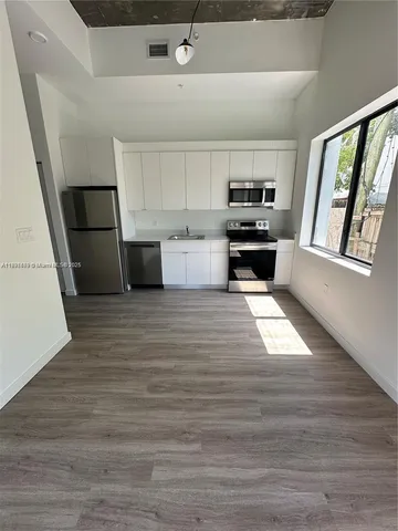 $1,850 | 3422 Northwest 5 Avenue, Unit 404, Miami, FL 33127