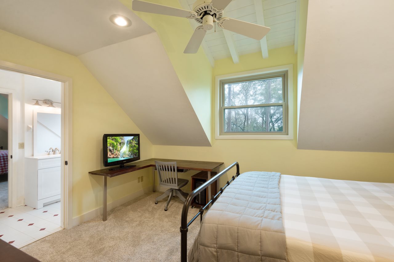2524 Marston Road Tallahassee, FL 32308 - Photo 3 of 36 Gallery Image 3