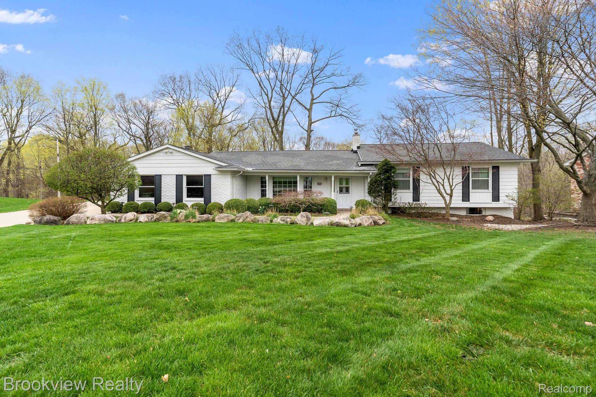 635 South Fieldstone Drive Rochester, MI 48309 - Photo 1 of 21 Gallery Image 1
