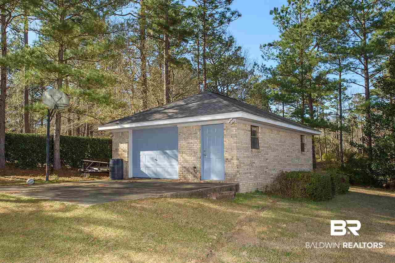 1774 Woodridge Drive Atmore, AL 36502 - Photo 37 of 40