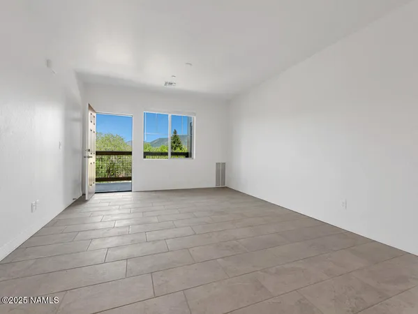 $799,000 | 207 South Beaver Street, Unit 202, Flagstaff, AZ 86001