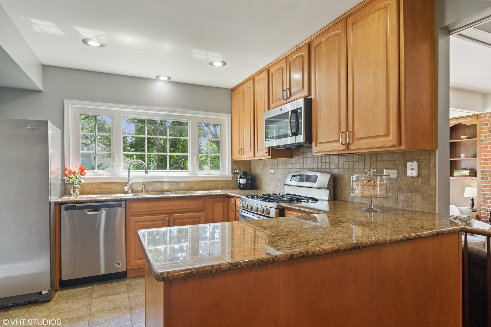 2 Knoll Ridge Road Rolling Meadows, IL 60008 - Photo 8 of 23