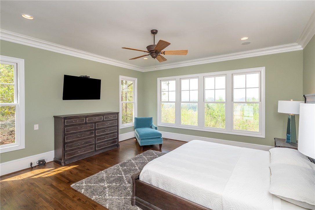 130 Saranac Drive Sunset, SC 29685 - Photo 19 of 46 Master bedroom