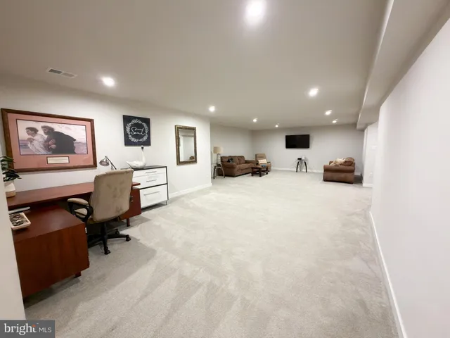 $815,000 | 8 Melissa Drive, Middletown, DE 19709