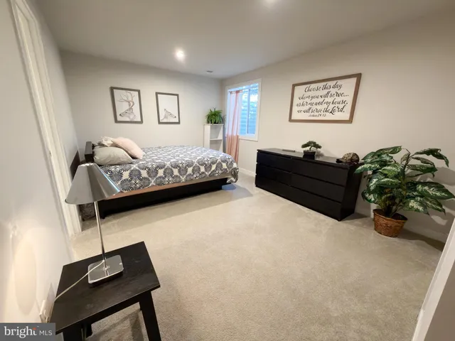 $815,000 | 8 Melissa Drive, Middletown, DE 19709