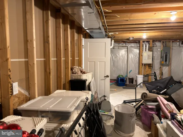 $815,000 | 8 Melissa Drive, Middletown, DE 19709