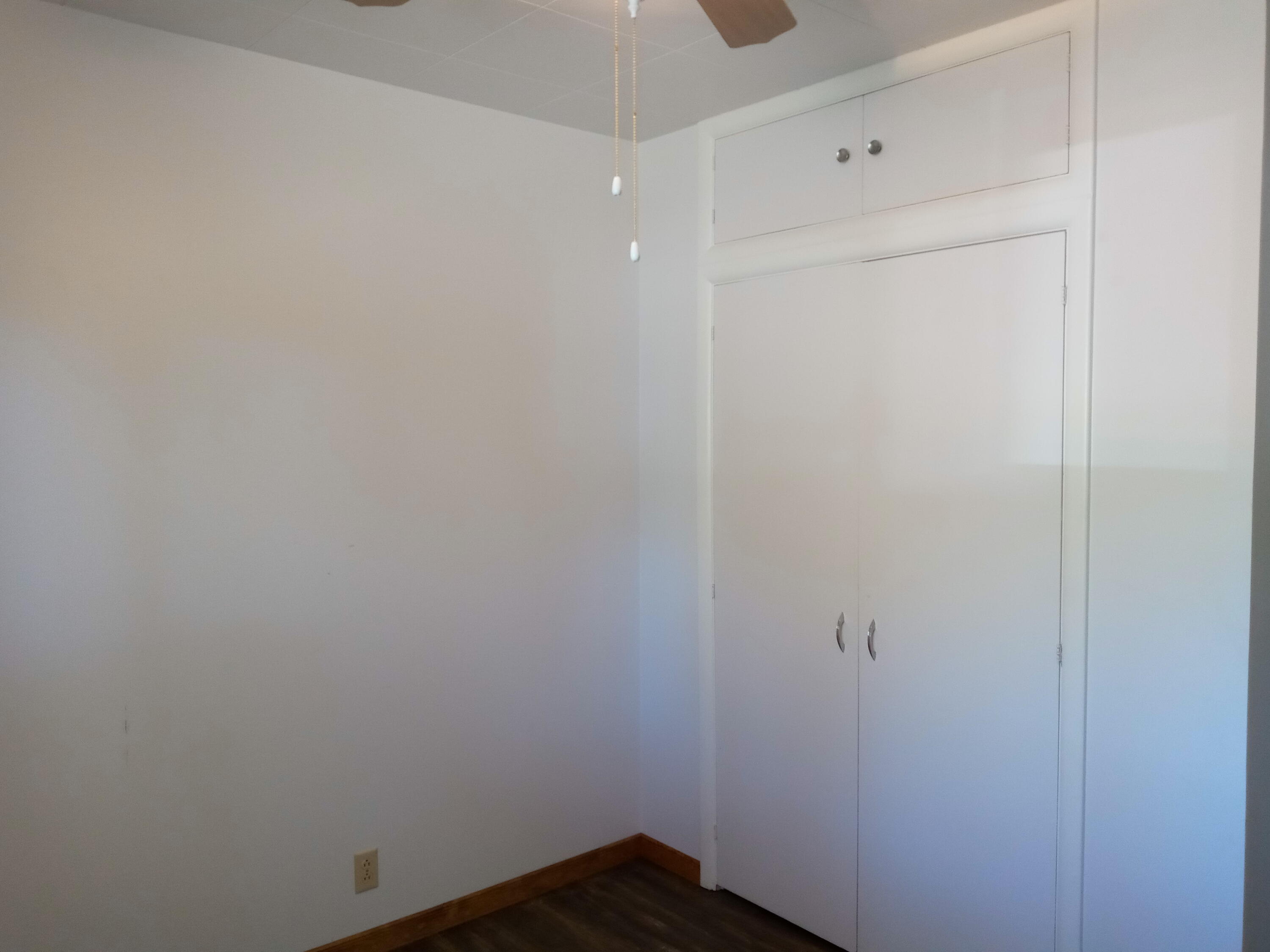 2942 Orindale Road Klamath Falls, OR 97601 - Photo 8 of 21 Bedroom 1