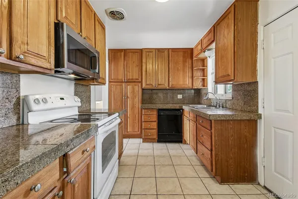 $525,000 | 2500 South Wolff Street, Denver, CO 80219