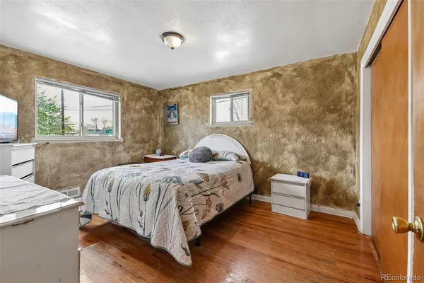 $525,000 | 2500 South Wolff Street, Denver, CO 80219