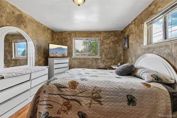 $525,000 | 2500 South Wolff Street, Denver, CO 80219