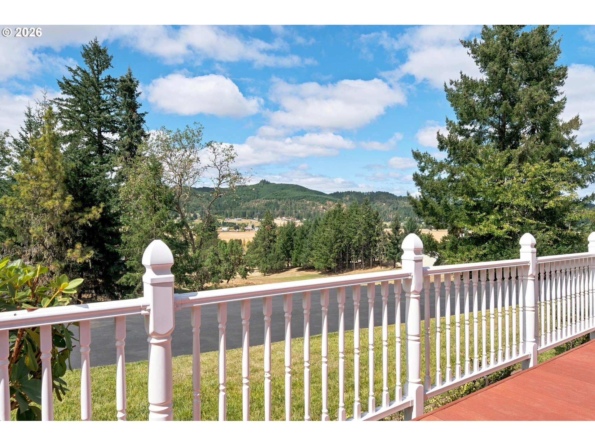 2135 Southside Road Sutherlin, OR 97479 - Photo 9 of 48 Gallery Image 9