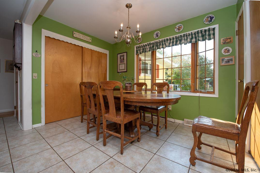 47 Gladwish Road Bethlehem, NY 12054 - Photo 6 of 19 Photo 6