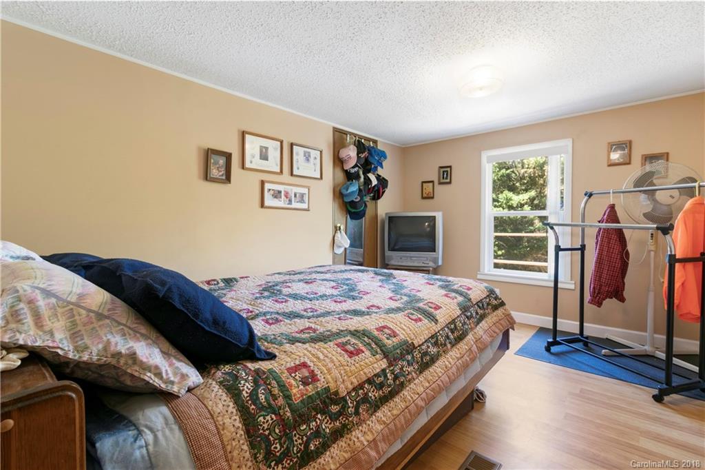845 Bee Tree Road Swannanoa, NC 28778 - Photo 19 of 31 Gallery Image 19