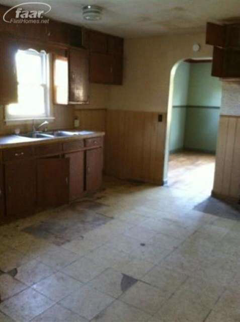 5327 West Frances Road Clio, MI 48420 - Photo 4 of 12 20376289-3.JPG