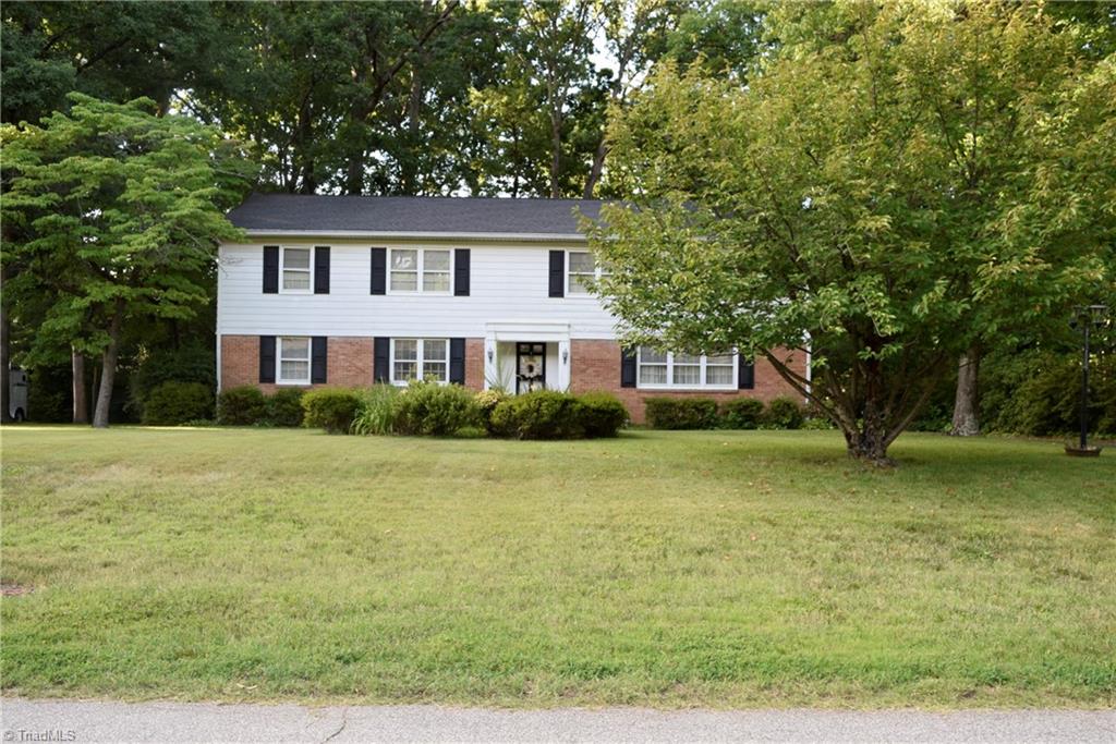 205 Kirk Road Greensboro, NC 27455 - Photo 1 of 40 Gallery Image 1