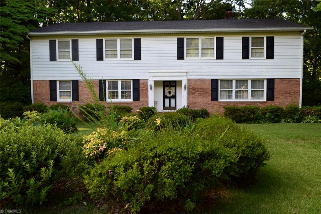 205 Kirk Road Greensboro, NC 27455 - Photo 3 of 40 Gallery Image 3