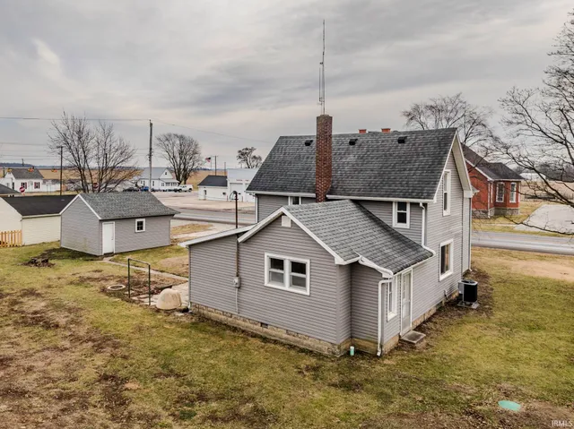 $127,000 | 8060 West 900 South, Fairmount, IN 46928